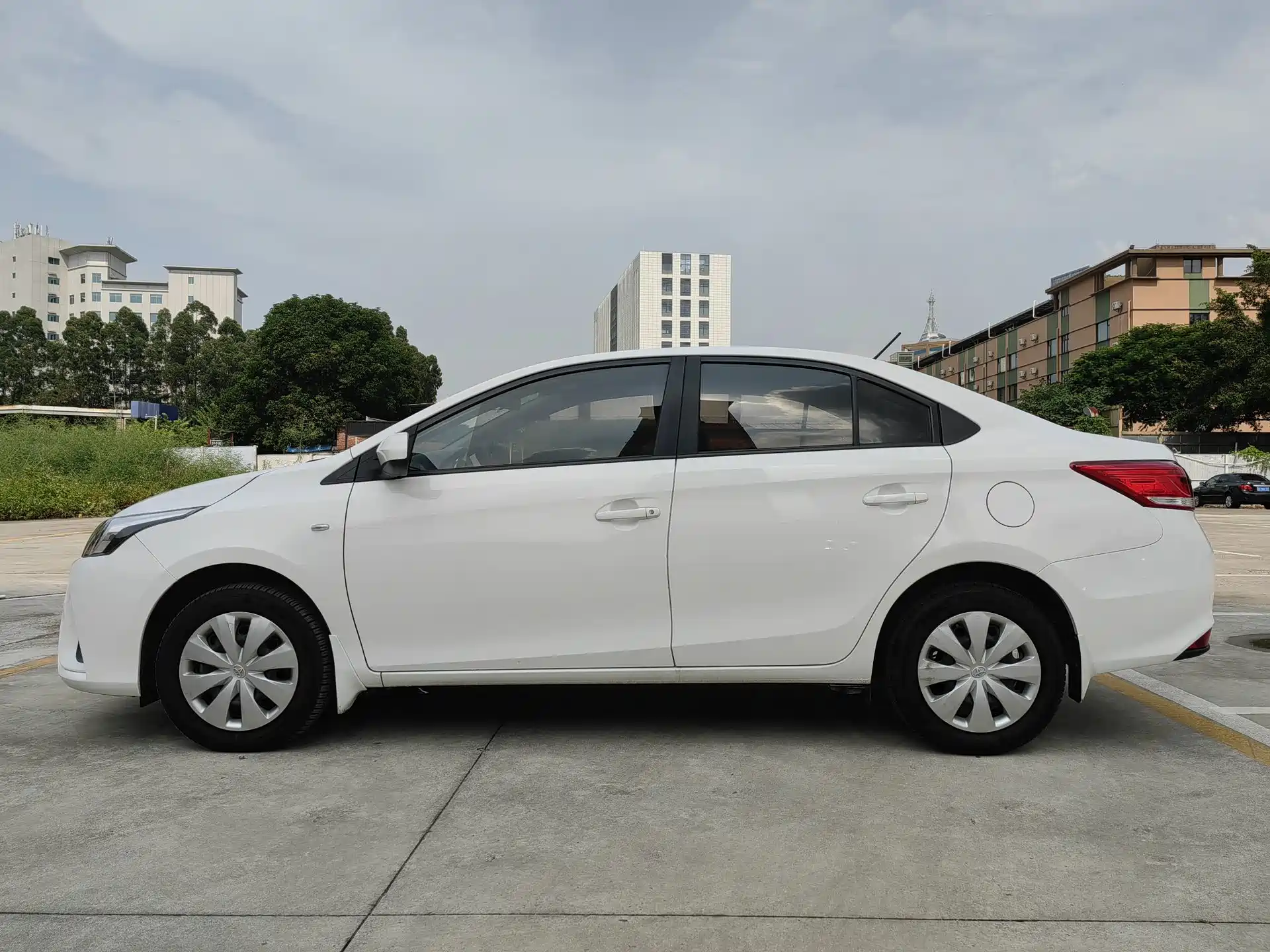 Фото 7 - Toyota YARiS L Zhi Xiang