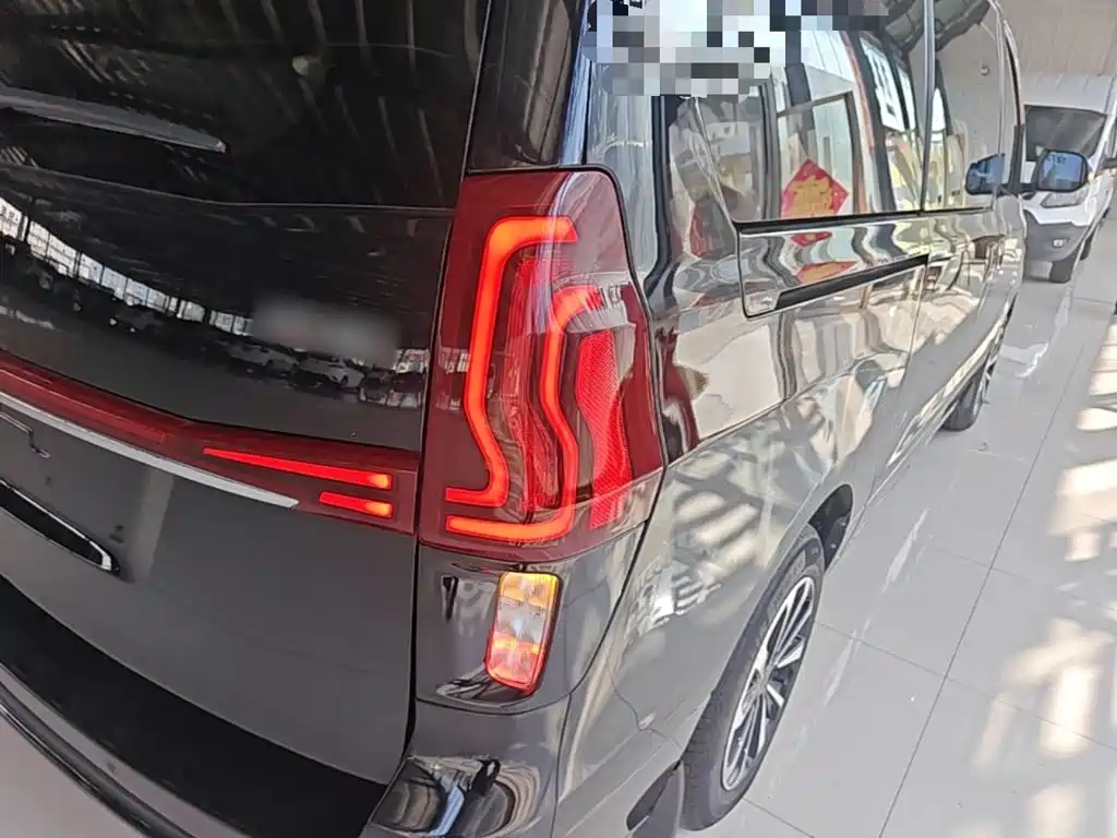 Dongfeng Fengxing Fengxing M7 2022 2022 Noble Series 2.0T Automatic Marquis Edition