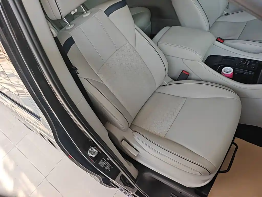 Dongfeng Fengxing Fengxing M7 2022 2022 Noble Series 2.0T Automatic Marquis Edition