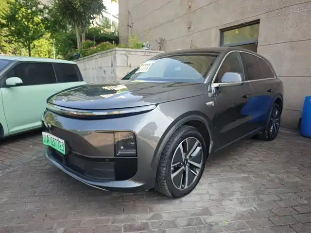 Li Auto L6 2024