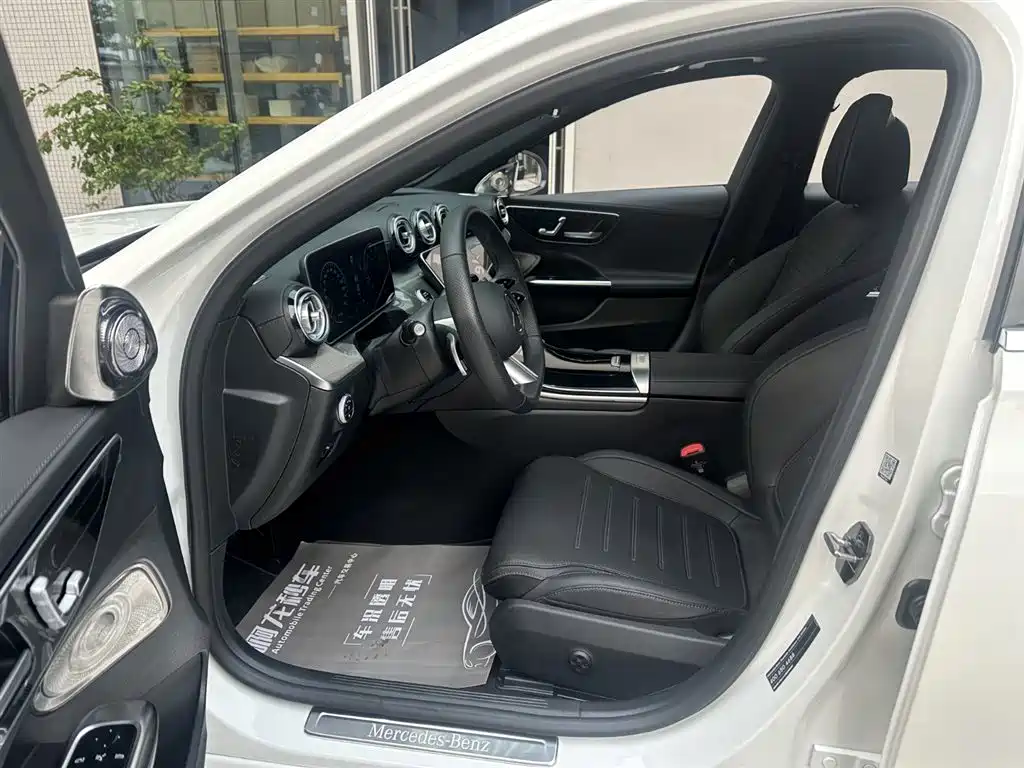 Mercedes-Benz C-Class 2025 Facelift C 260 L Sport Edition фото 7