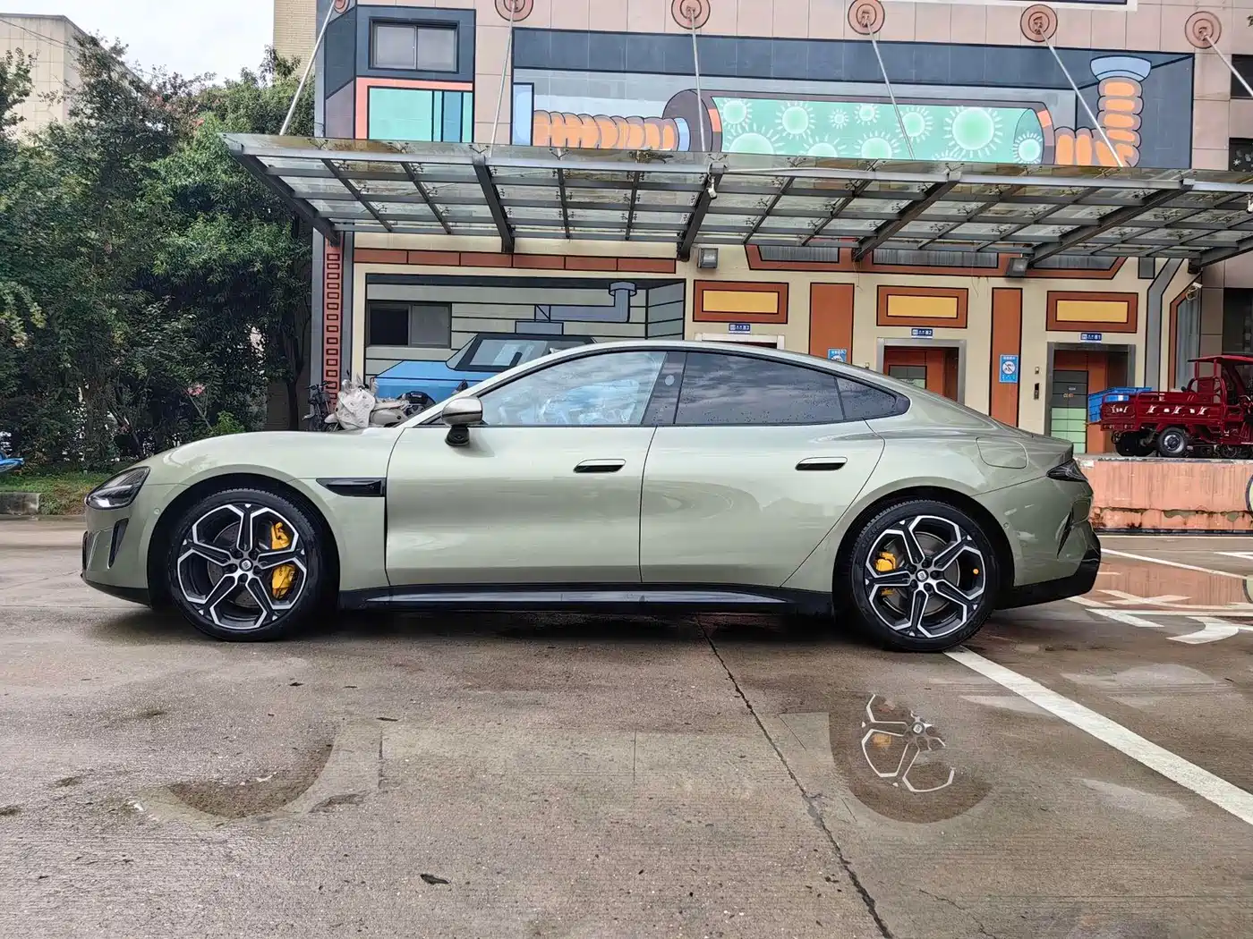 XIAOMI CAR XIAOMI SU7