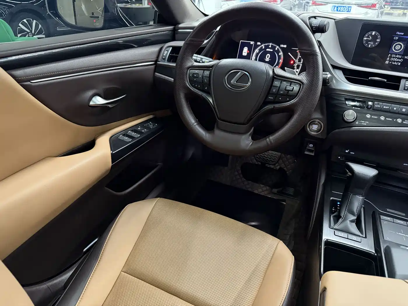 Lexus ES 2020 200 Excellence фото 8
