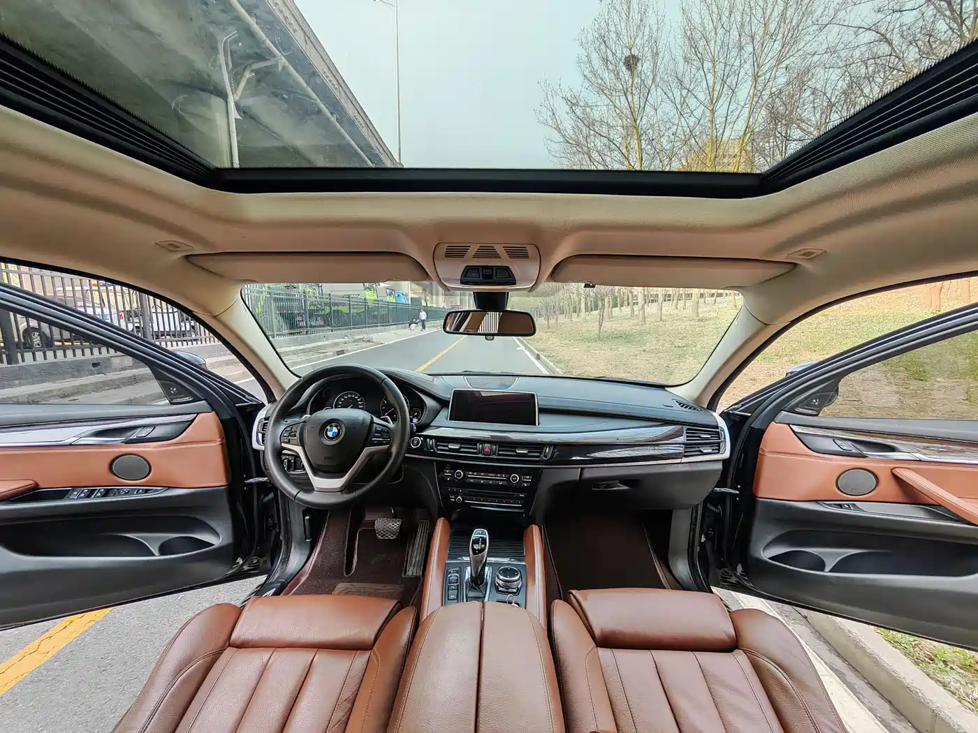 BMW X6 2015 xDrive35i Luxury Model фото 6