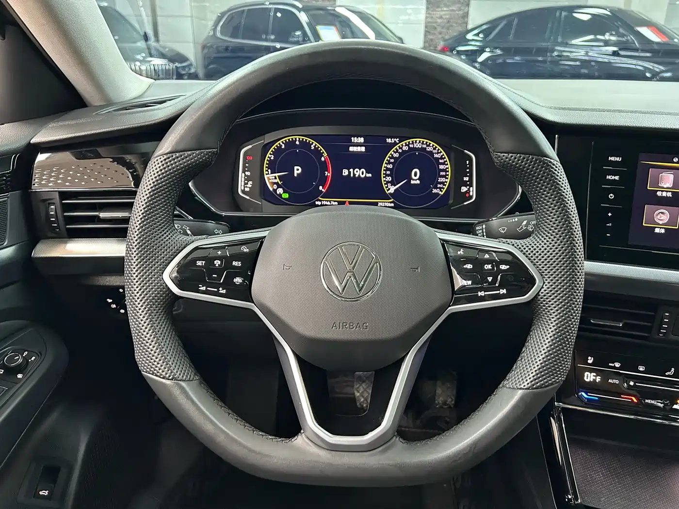 Volkswagen Passat 2024 330TSI Starlight Elite Edition фото 15