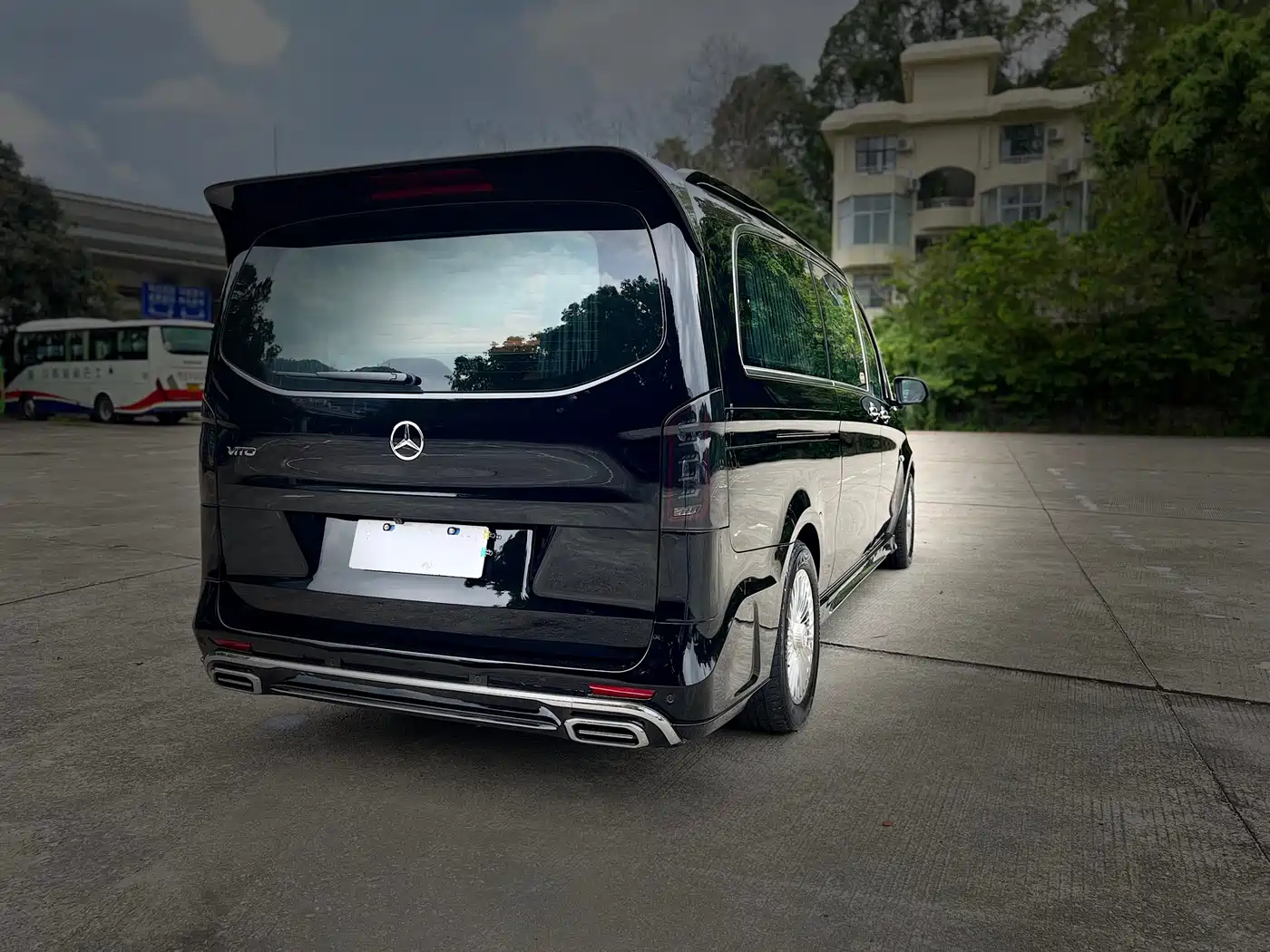 Mercedes-Benz Vito 2023 2.0T Business 7-Seater фото 23