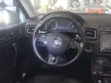 Фото 3 - Volkswagen Touareg