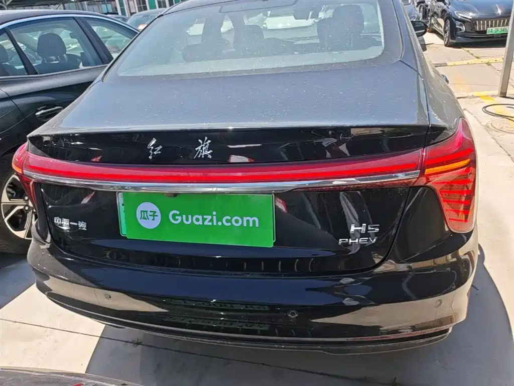 Hongqi H5 PHEV 2025 130 Super Hybrid Edition фото 6