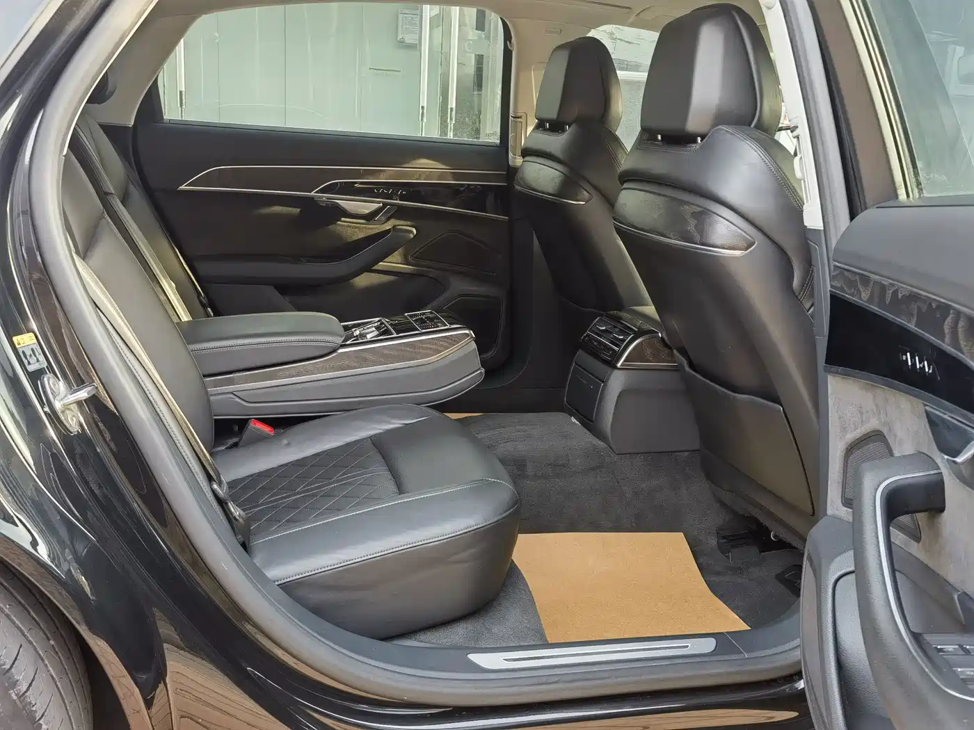 Audi A8 2021 A8L 50 TFSI quattro Comfort фото 12
