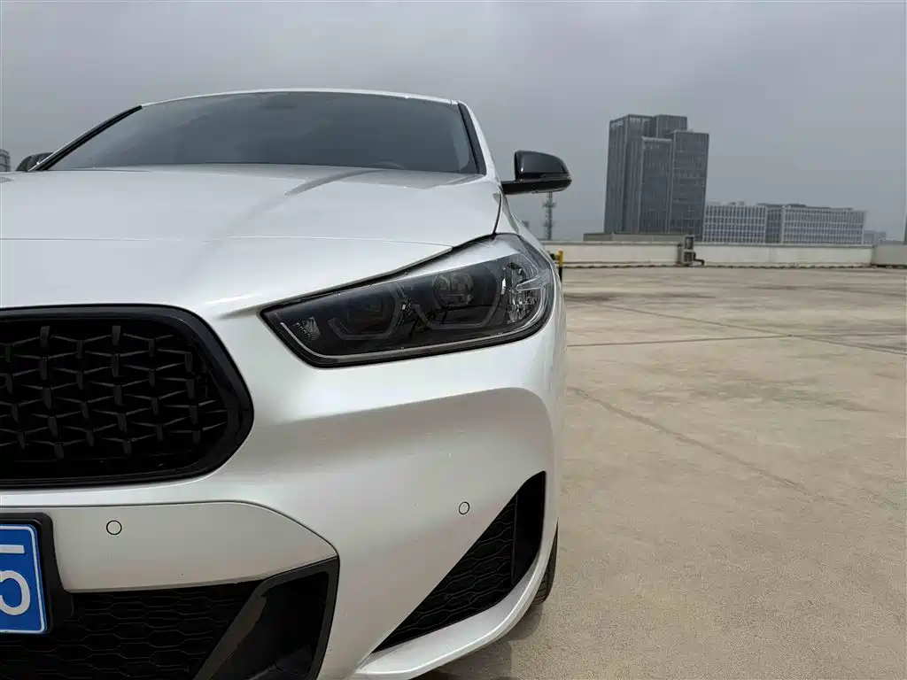 BMW X2 2023 sDrive25i M Sport Shadow Edition фото 8