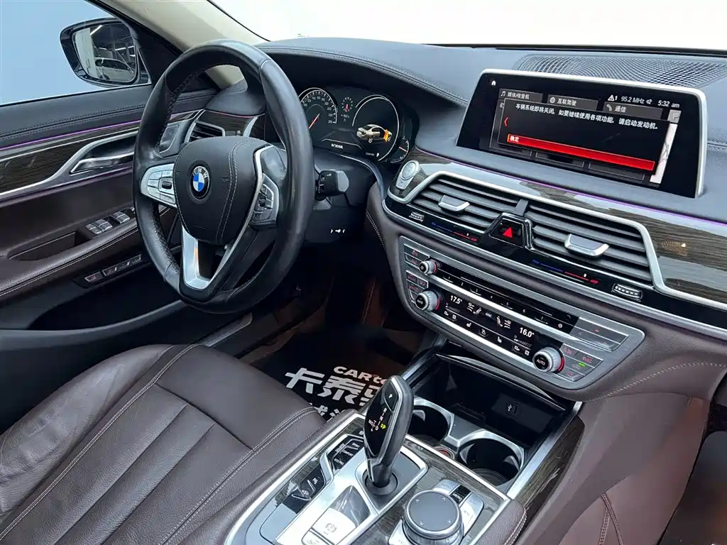 BMW 7 SERIES