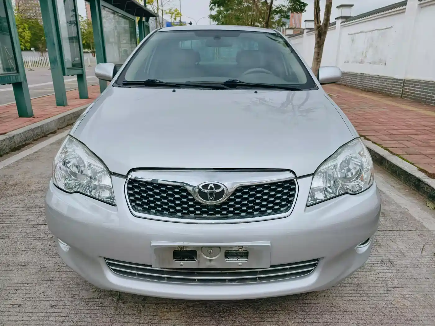 Toyota Corolla 2011 1.6L Automatic Classic Edition фото 2