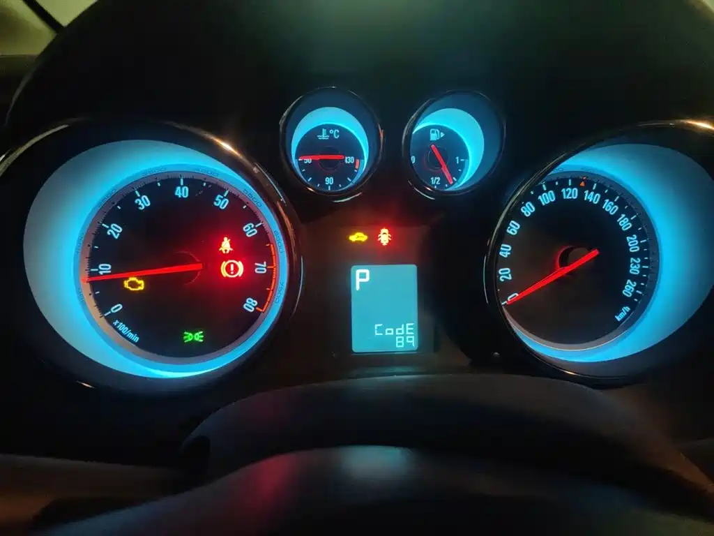 Buick Excelle 2014 XT 1.6L Automatic Fashion фото 4