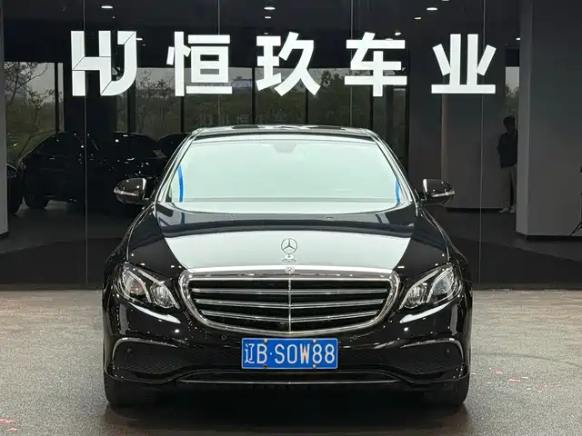 MERCEDES-BENZ E CLASS