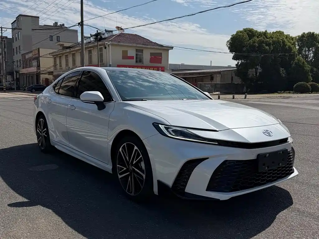 Toyota Camry 2024 2.0S Sport Edition фото 3