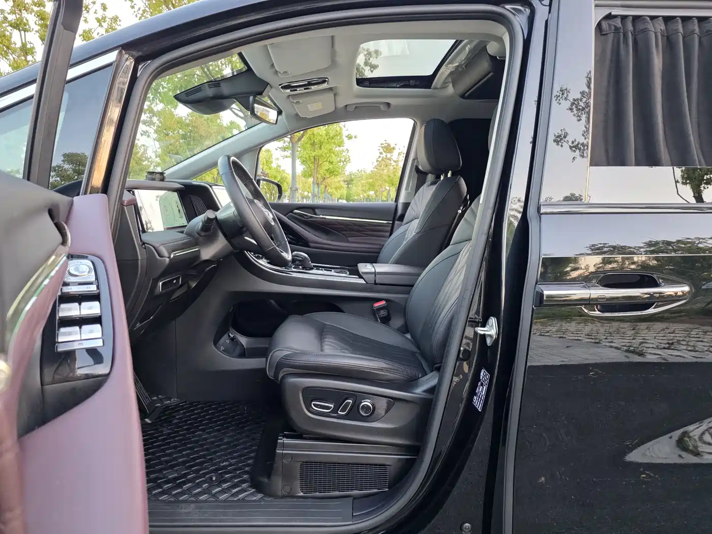 GAC Trumpchi Trumpchi M8 2024 Patriarch Series 400T Ultimate Edition фото 9