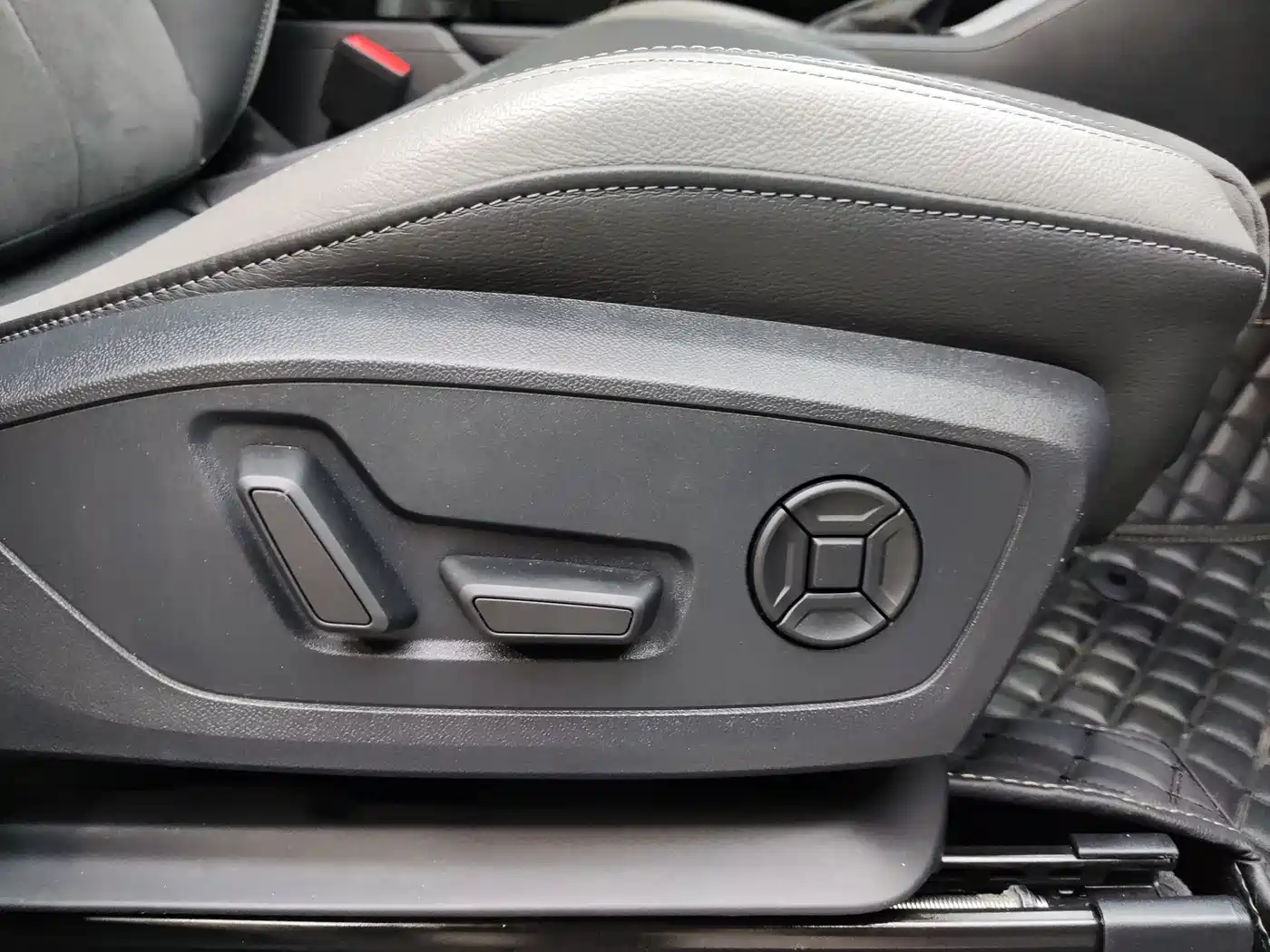 Audi Q3 2023 35 TFSI Fashion Dynamic (1.4T) фото 8