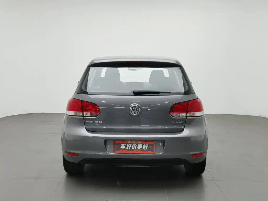 Фото 4 - Volkswagen Golf