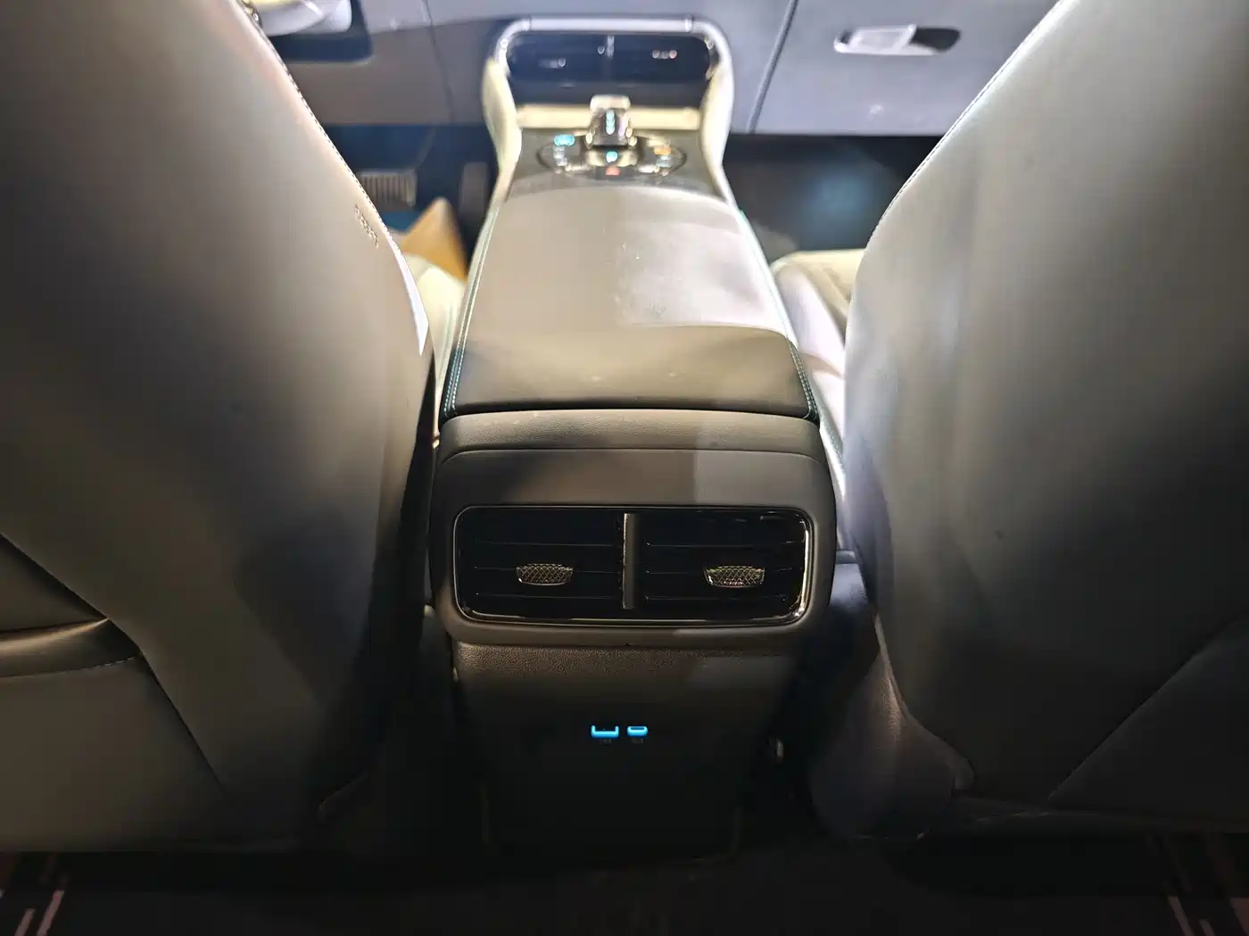 BYD Seal 06GT 2025 605 Heatwave Edition фото 12