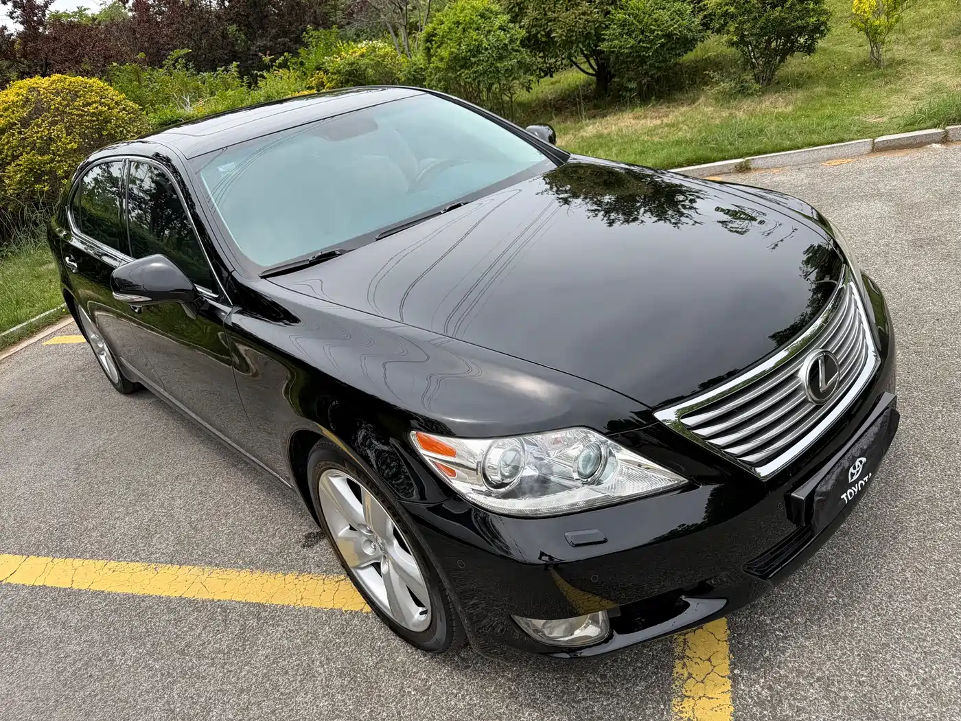 Lexus LS 2010 460L Premium Edition фото 2