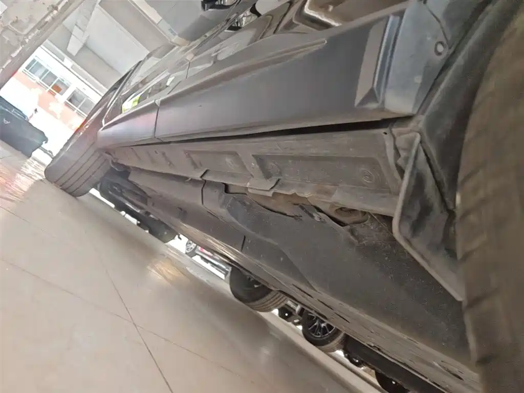 Toyota Wildlander 2023 2.0L CVT FWD LE фото 22