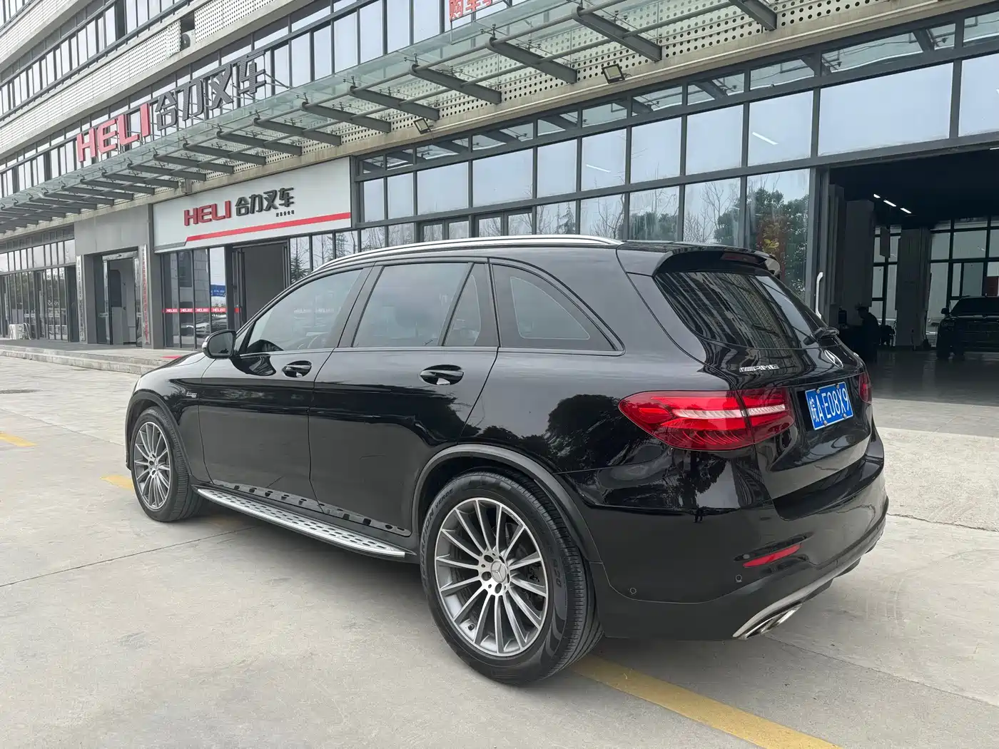 MERCEDES-BENZ GLC AMG