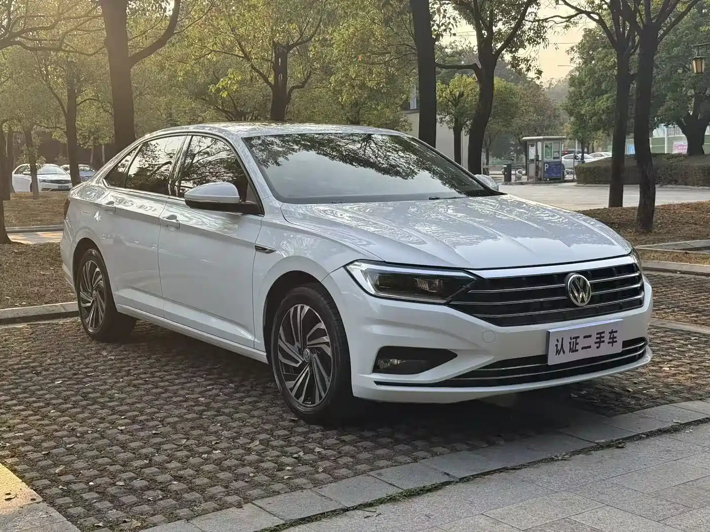 Volkswagen Sagitar 2022 280TSI DSG Surpassing Edition фото 3