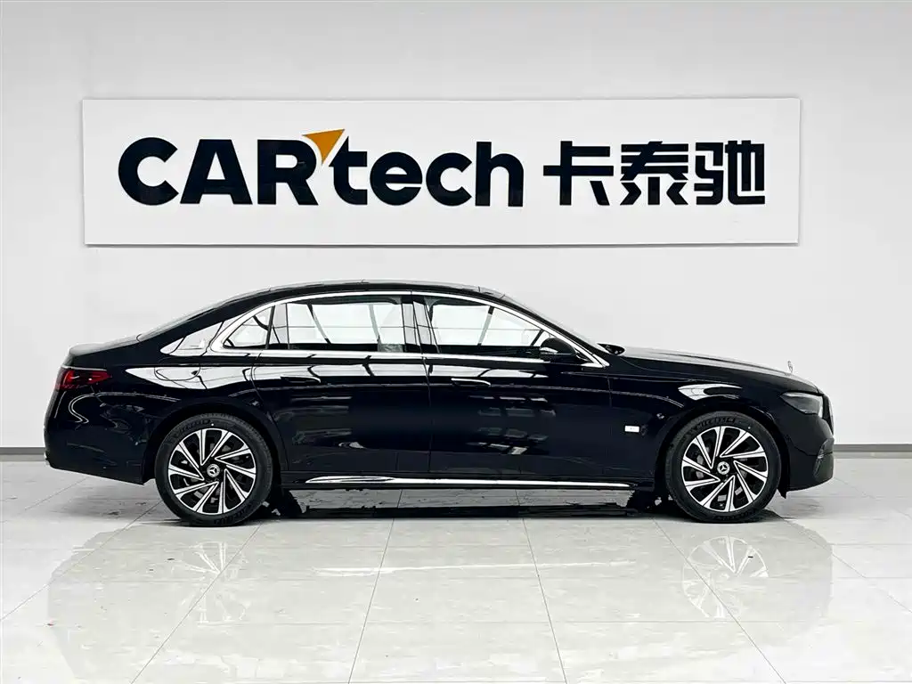 Mercedes-Benz E-Class 2024 Model E 300 L Luxury фото 2