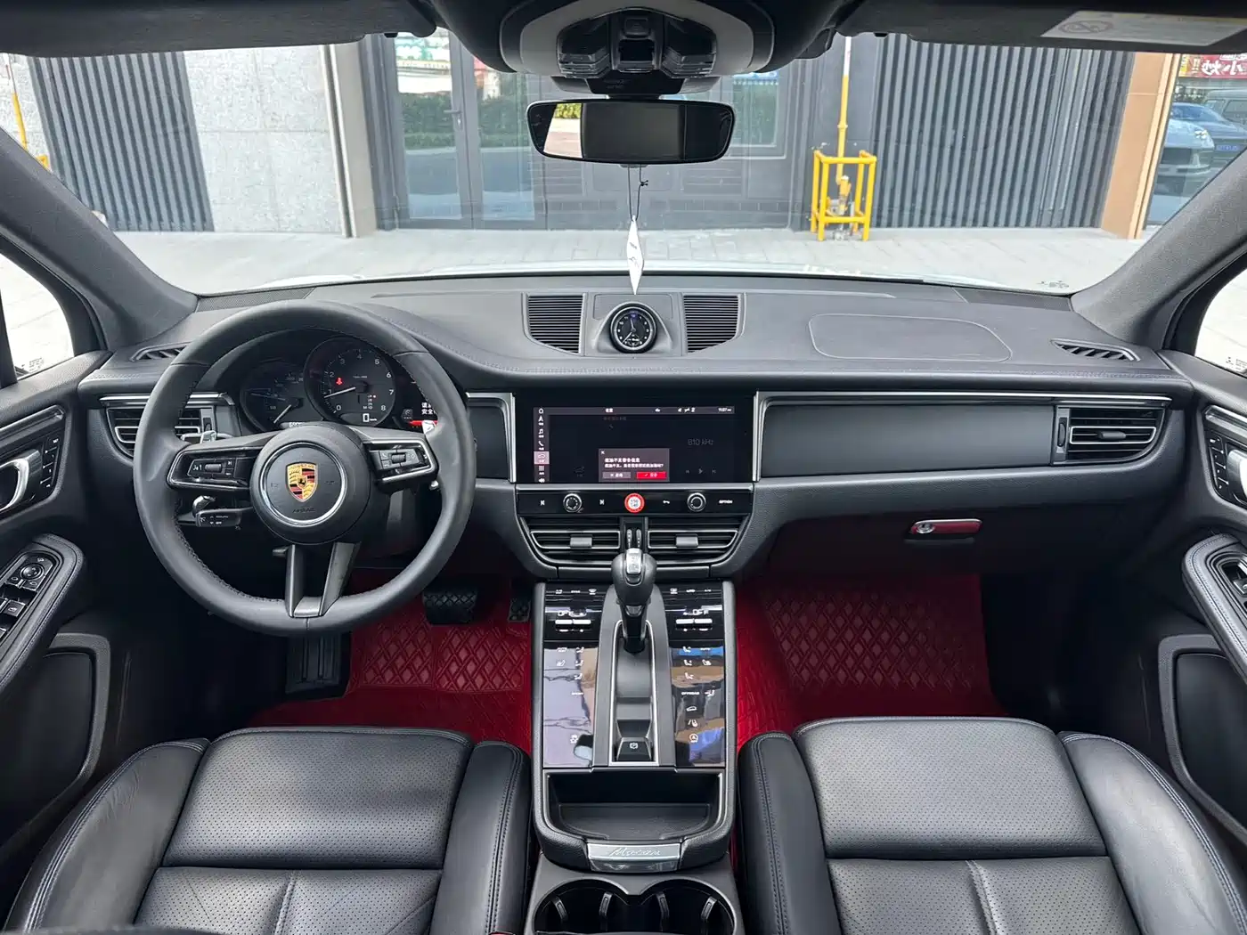 Porsche Macan 2022 Macan 2.0T фото 11