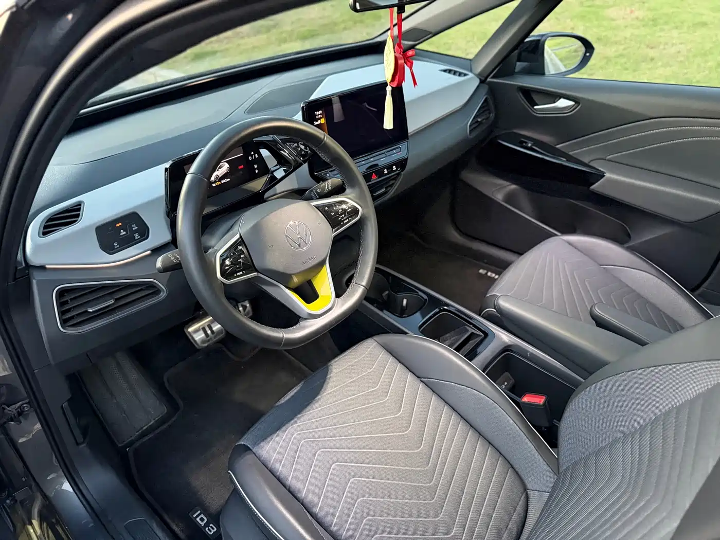 Volkswagen ID.3 2023 Upgraded Pure Intelligence Edition фото 7