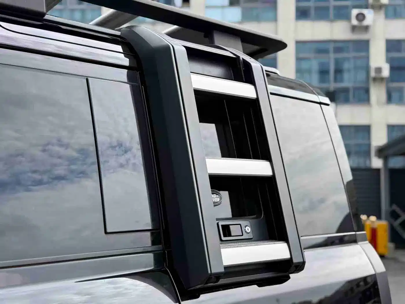 Фото 6 - Land Rover Defender