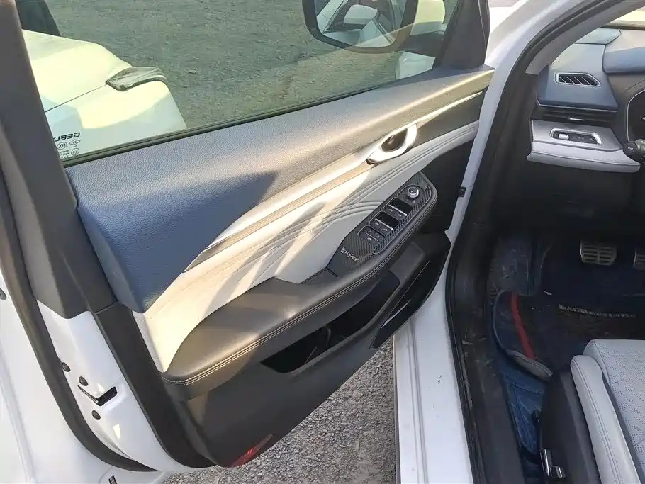 GEELY AUTOMOBILE XINGRUI