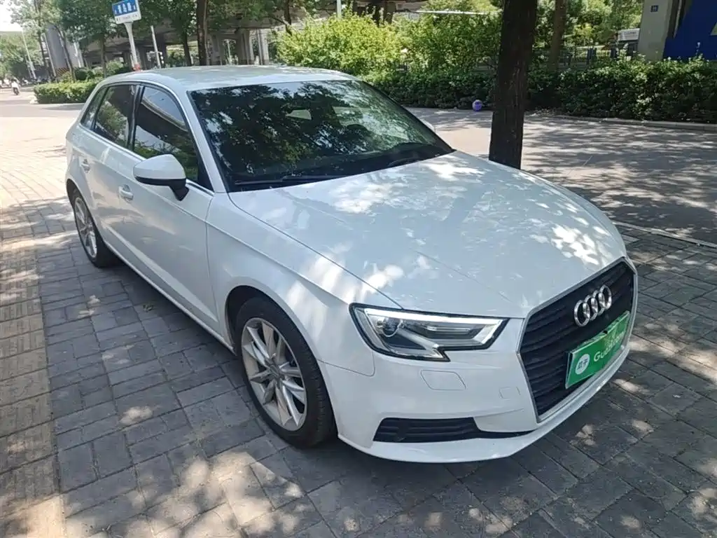 Audi A3 2017 Sportback 35 TFSI Progressive фото 4