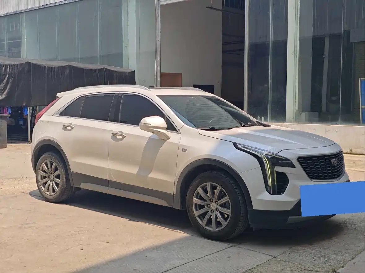 Cadillac XT4 2020 Facelift 28T 2WD Leading фото 3