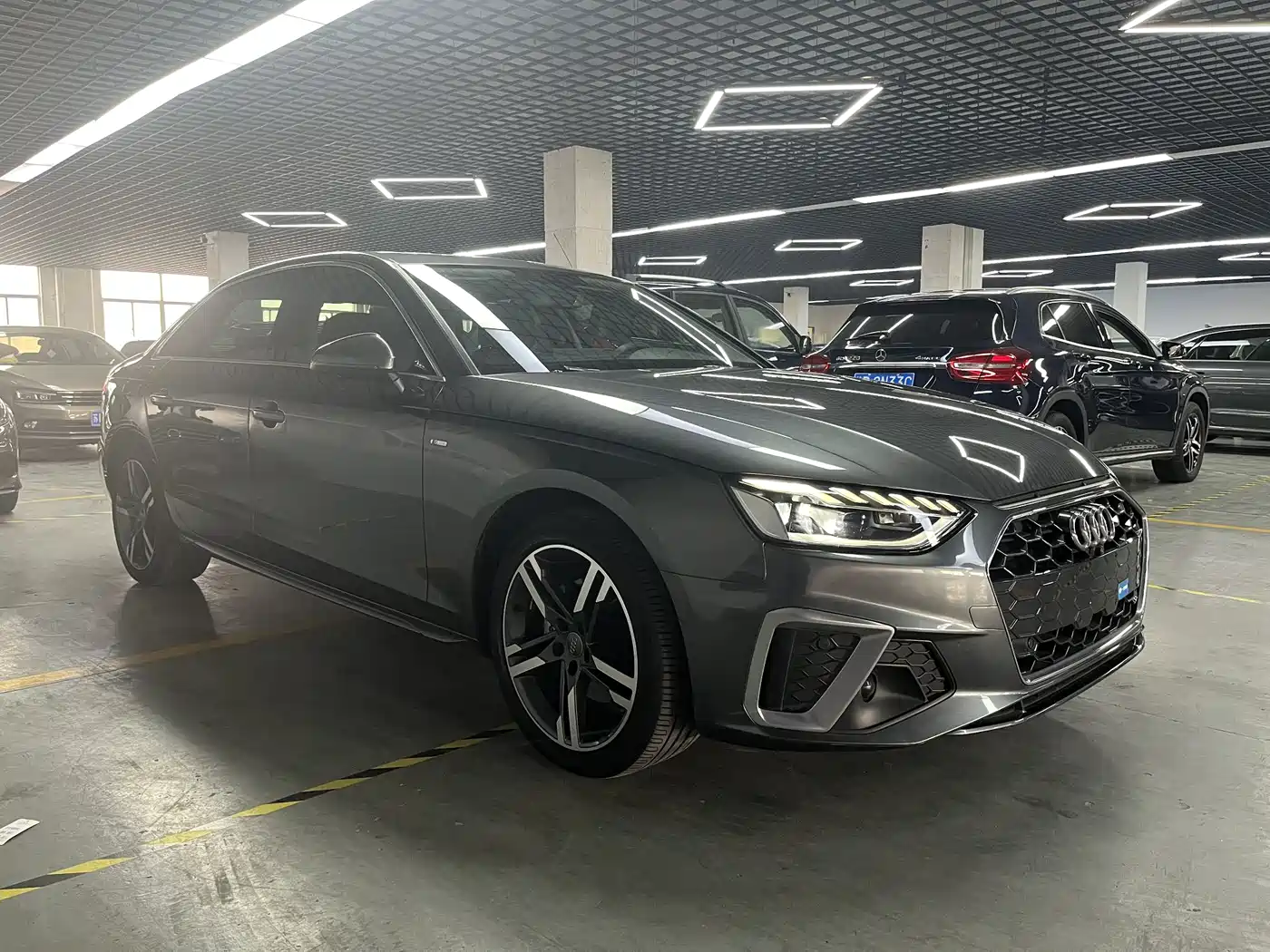 Audi A4L 2020 40 TFSI Luxury Dynamic