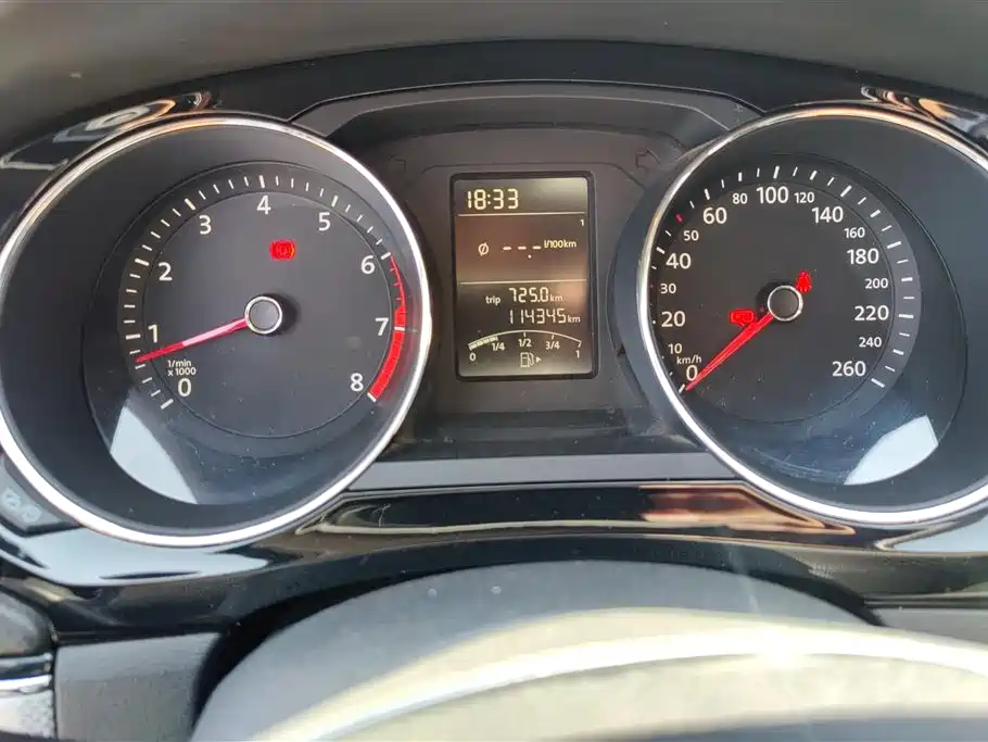 Volkswagen Sagitar 2015 1.6L Manual Comfort фото 14