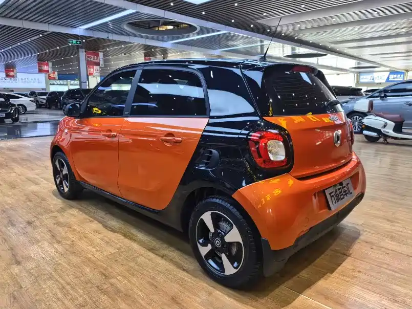 smart forfour 2018 2018 1.0L 52kW Passion Edition