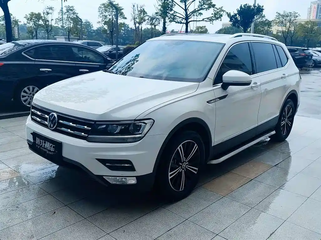 Volkswagen Tiguan L 2021 330TSI Automatic 2WD Smart