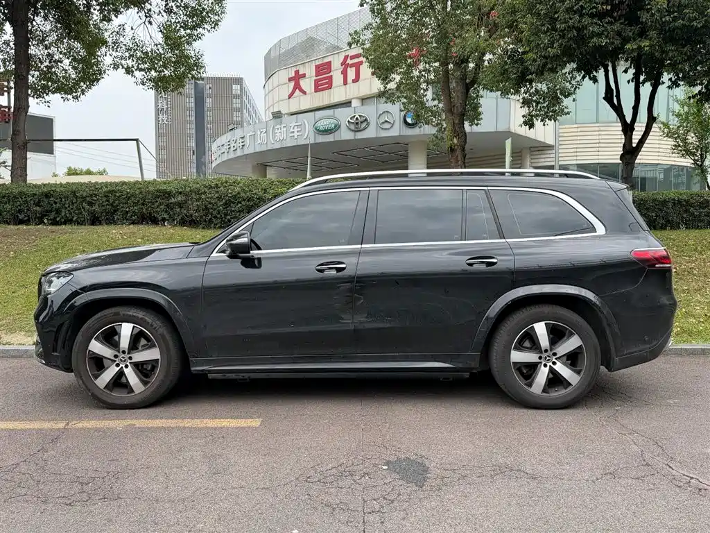 Mercedes-Benz GLS 2023 GLS 400 4MATIC фото 3