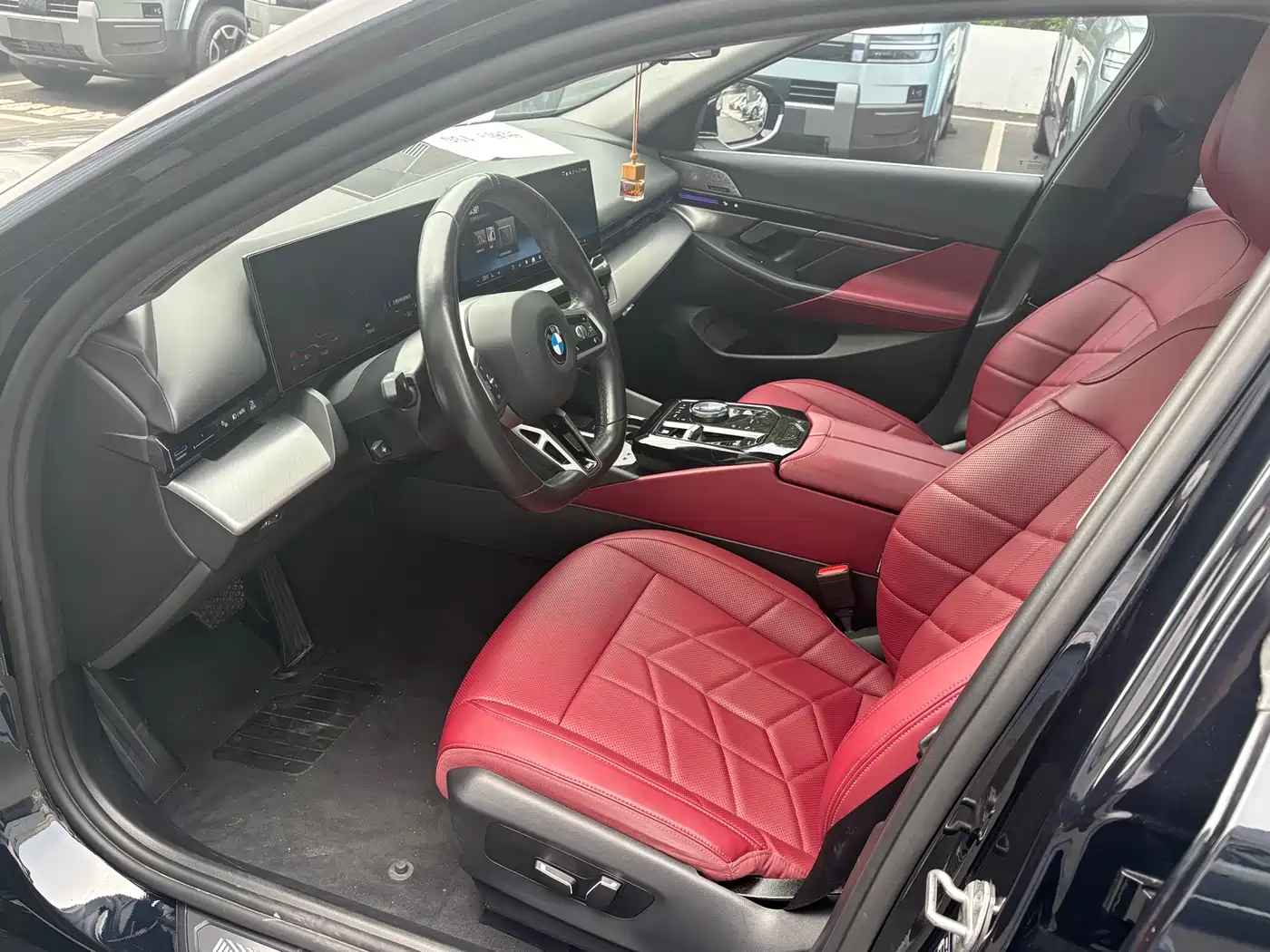BMW 5 Series (Import) 2024 Model 525i M Sport Package фото 4