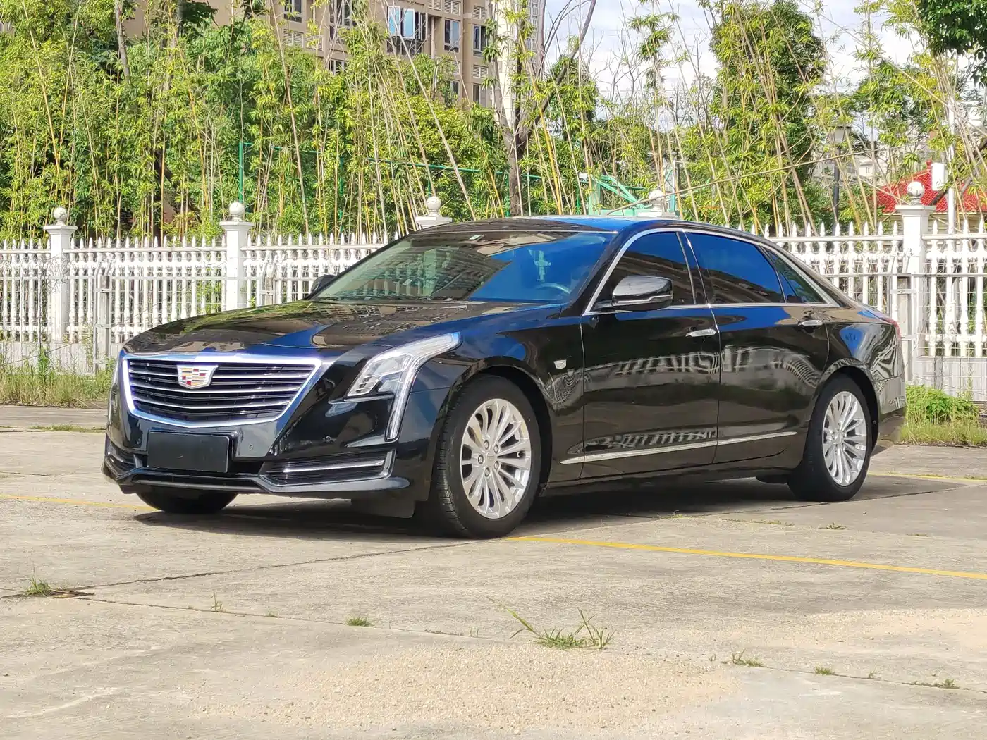 Фото 1 - Cadillac CT6