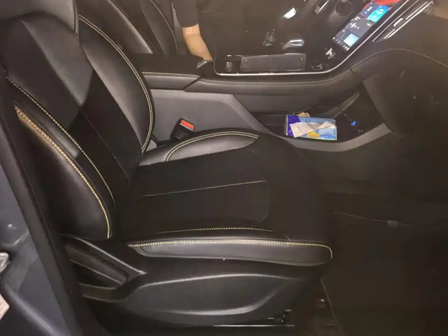 Roewe i6 MAX 2021 2020 Model 300TGI Automatic Cool & Smart Edition
