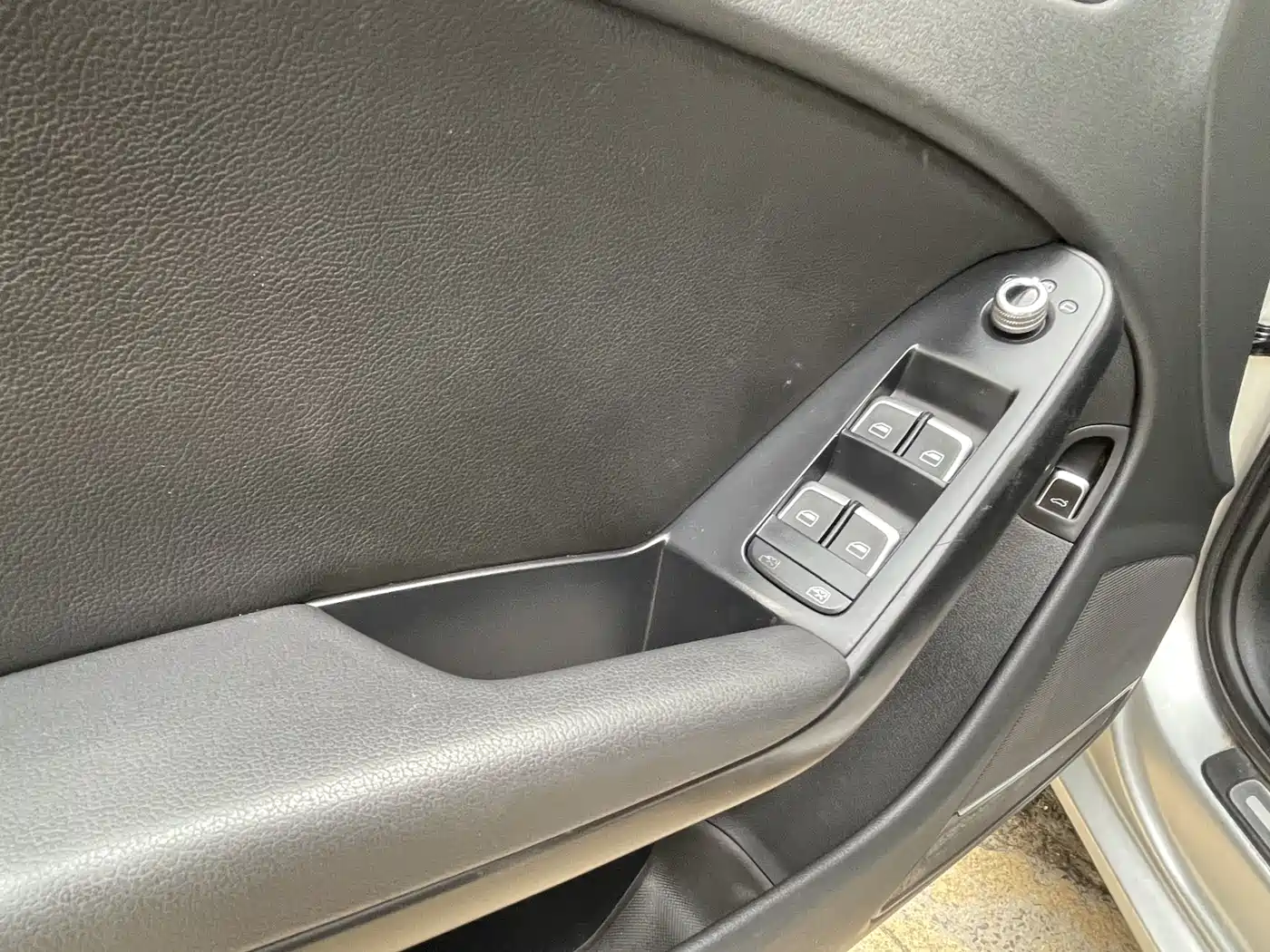Audi A4L 2013 35 TFSI Automatic Standard фото 6
