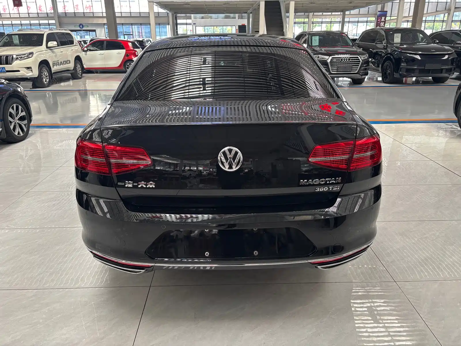 Фото 12 - Volkswagen Magotan
