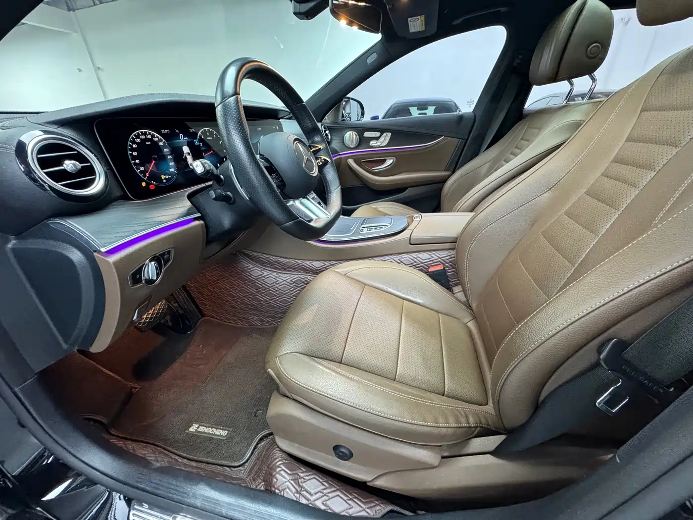 Mercedes-Benz E-Class 2021 E 300 L Fashion фото 5