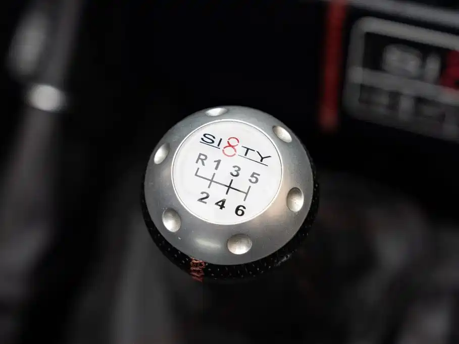 Land Rover Defender фото 18
