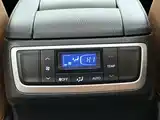 Фото 10 - Toyota Highlander