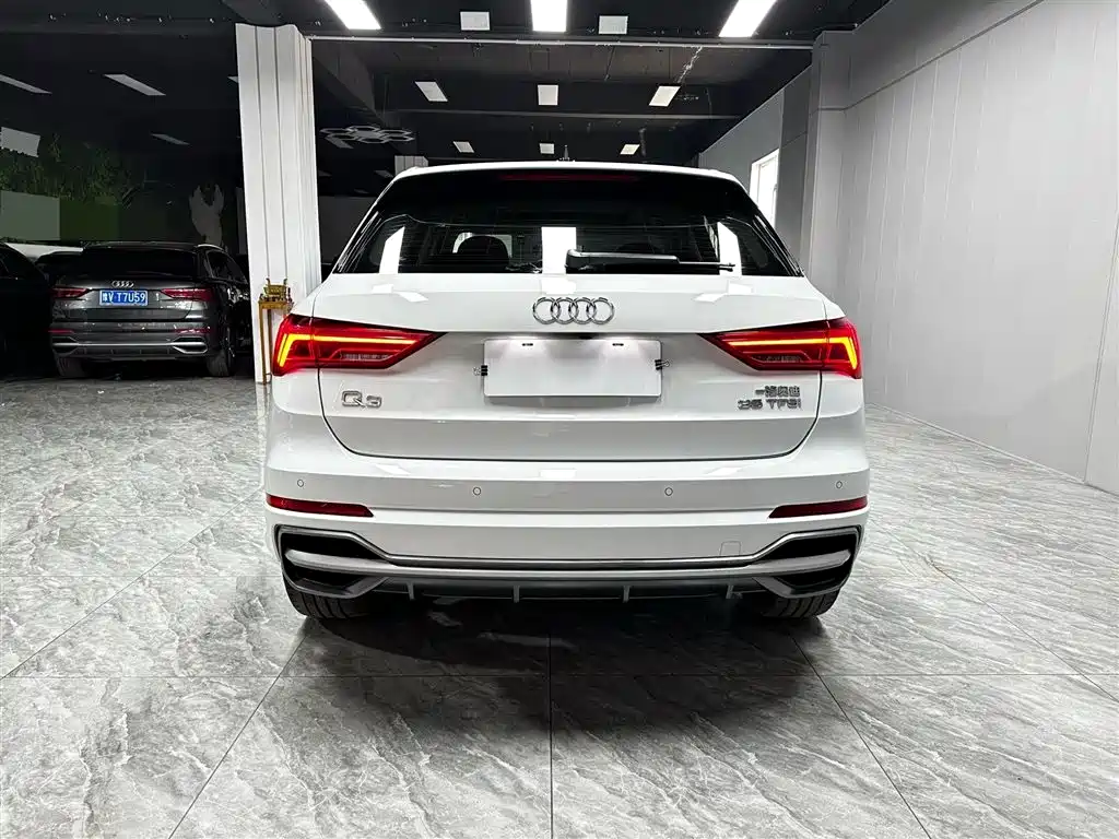 Audi Q3 2022 35 TFSI Fashion Dynamic фото 5