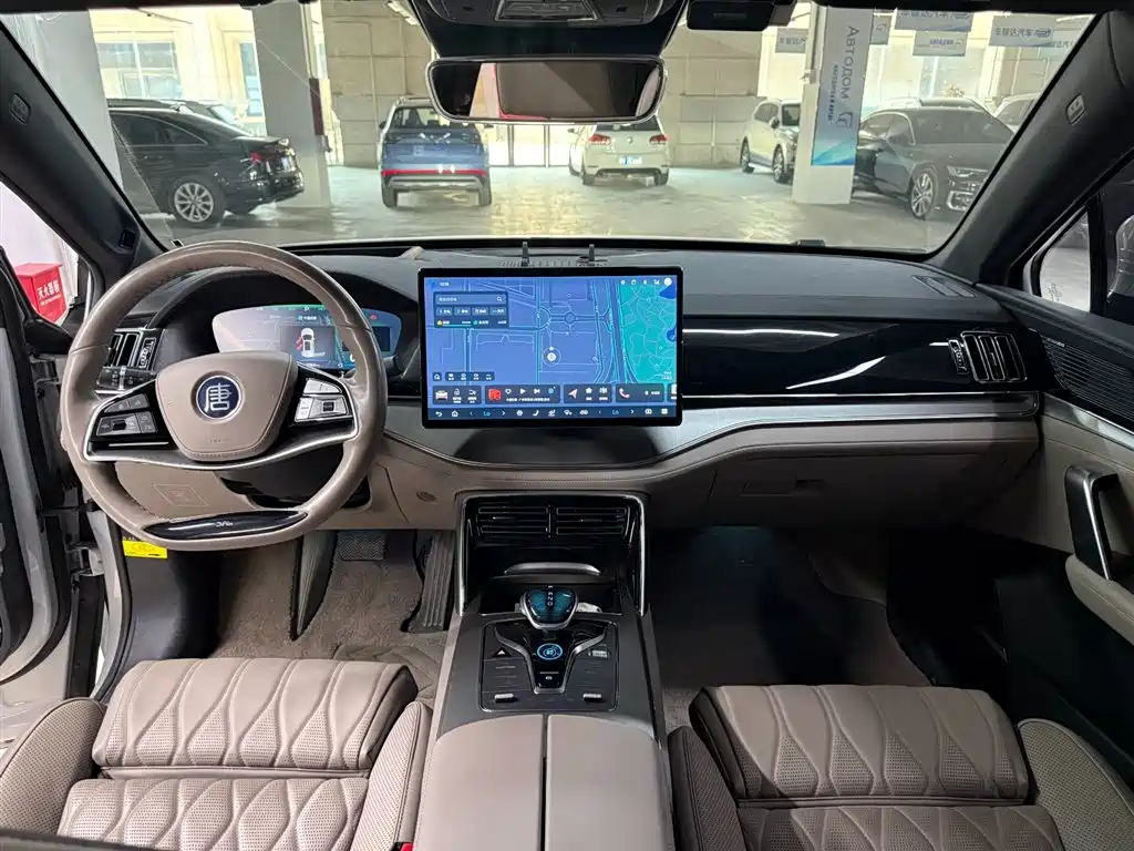 BYD Tang New Energy 2024 DM-p Champion Edition 215KM AWD Flagship фото 8