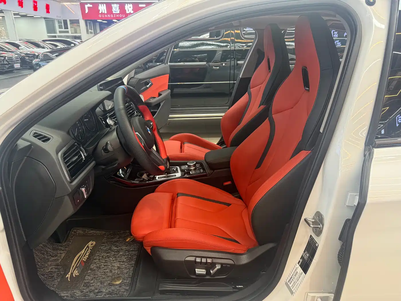 BMW 1 Series 2021 Facelift 120i M Sport Shadow Edition фото 6